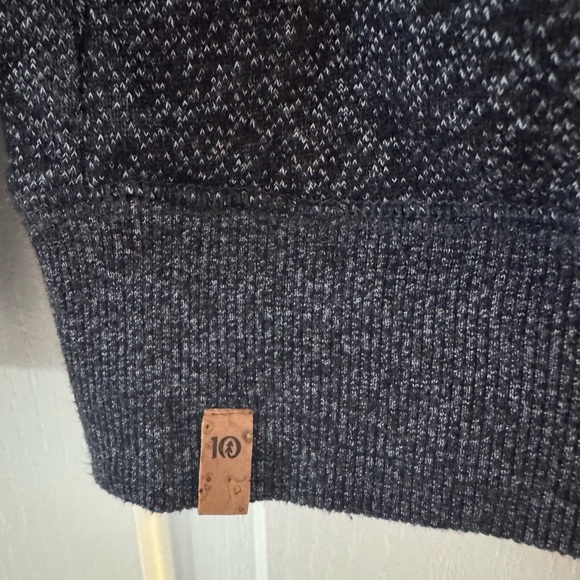 tentree Hoodie - Picture 8 of 8